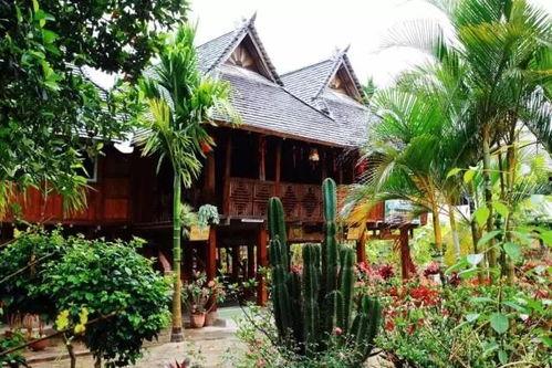 网红西双版纳傣族服装店,网红西双版纳特色服装店探秘