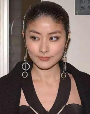 明星戴的假发,揭秘明星假发的时尚魅力