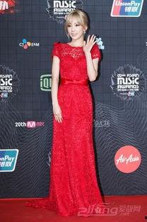 韩国明星红毯秀,韩国明星红毯秀风采瞬间