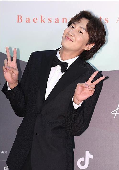 李光洙吃瓜眼神,揭秘娱乐圈幕后真相