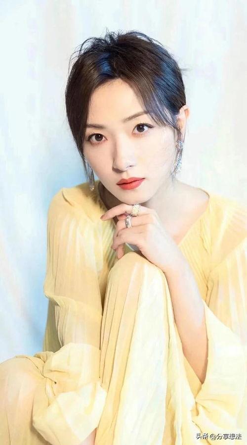 明星壁纸万茜,光影交织下的优雅女神