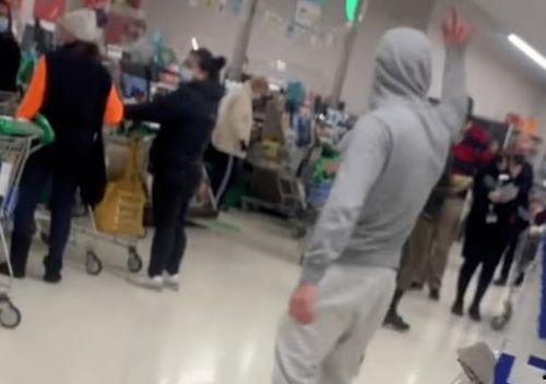 网红小三吃瓜群众视频,吃瓜群众热议视频揭露惊人内幕