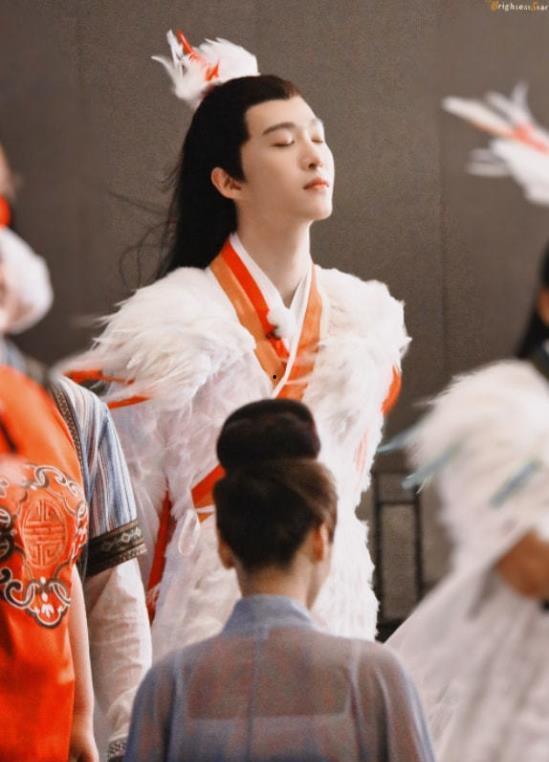 范丞丞吃瓜杨洋cp,揭秘娱乐圈甜蜜背后的故事